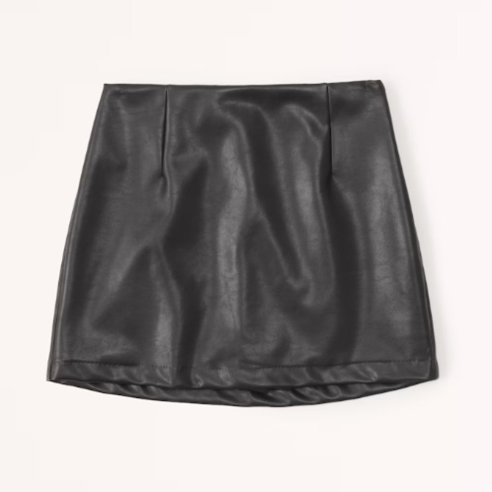 Abercrombie & Fitch Black Faux Leather Skort L